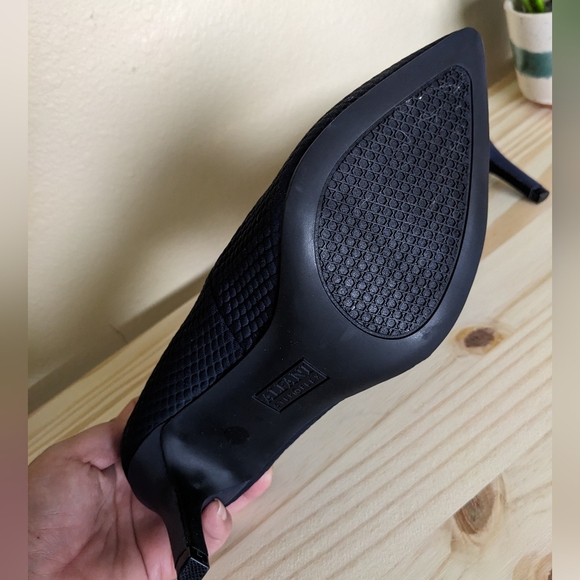 New Alfani blue heels - Picture 4 of 5